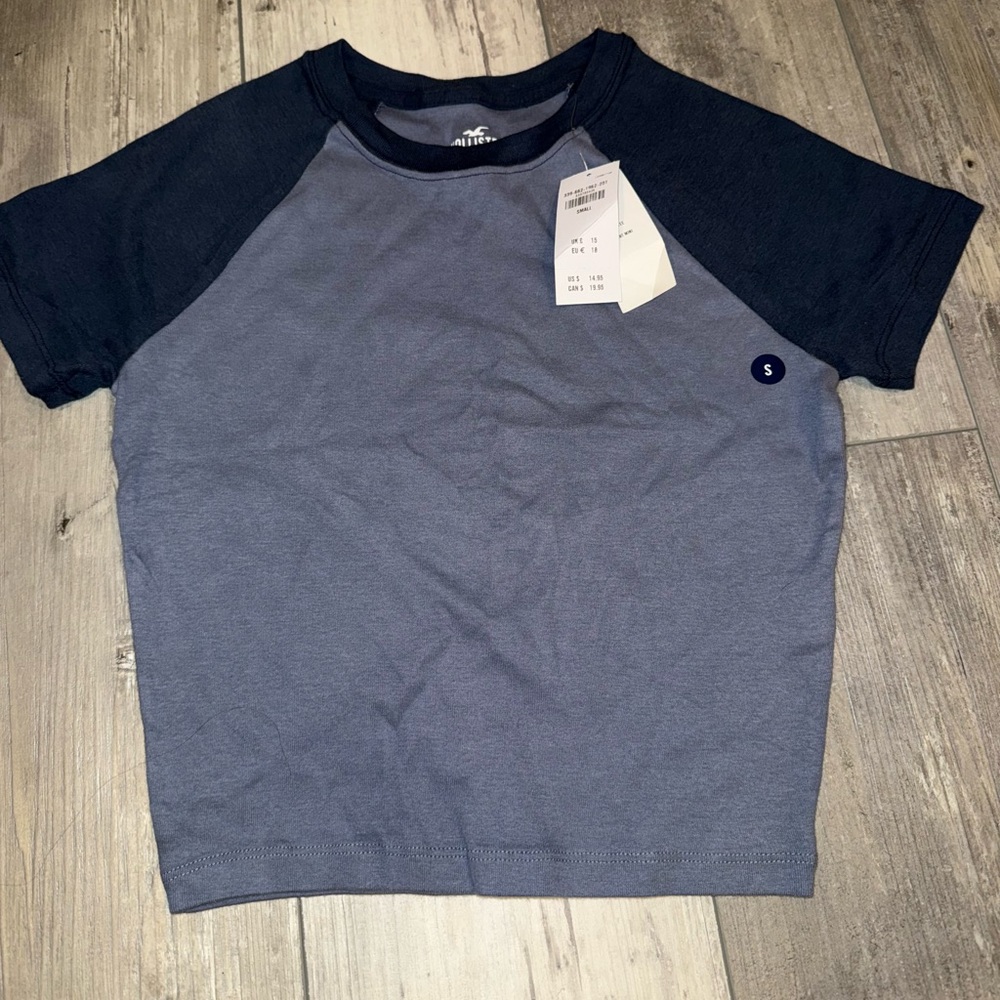 blue hollister shirt